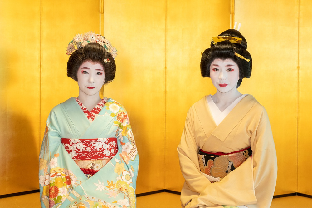 さつきさん（左）、菊乃さん（右）