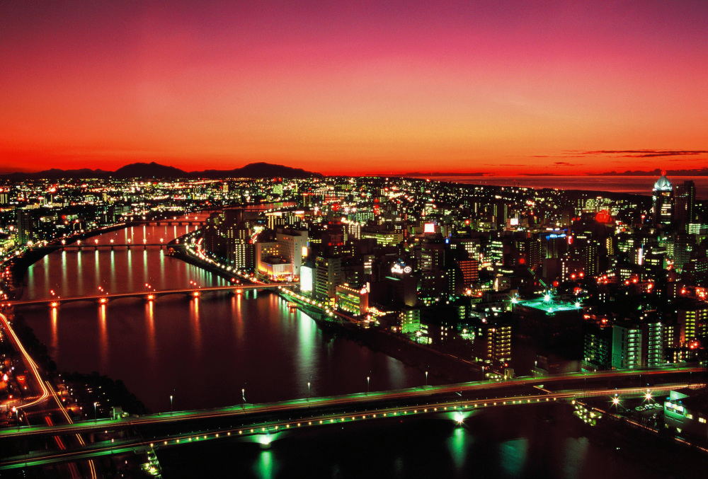 展望室からの眺め／第59回新潟市観光写真コンクール・入選「暮れゆく新潟」／撮影：細田正孝さん