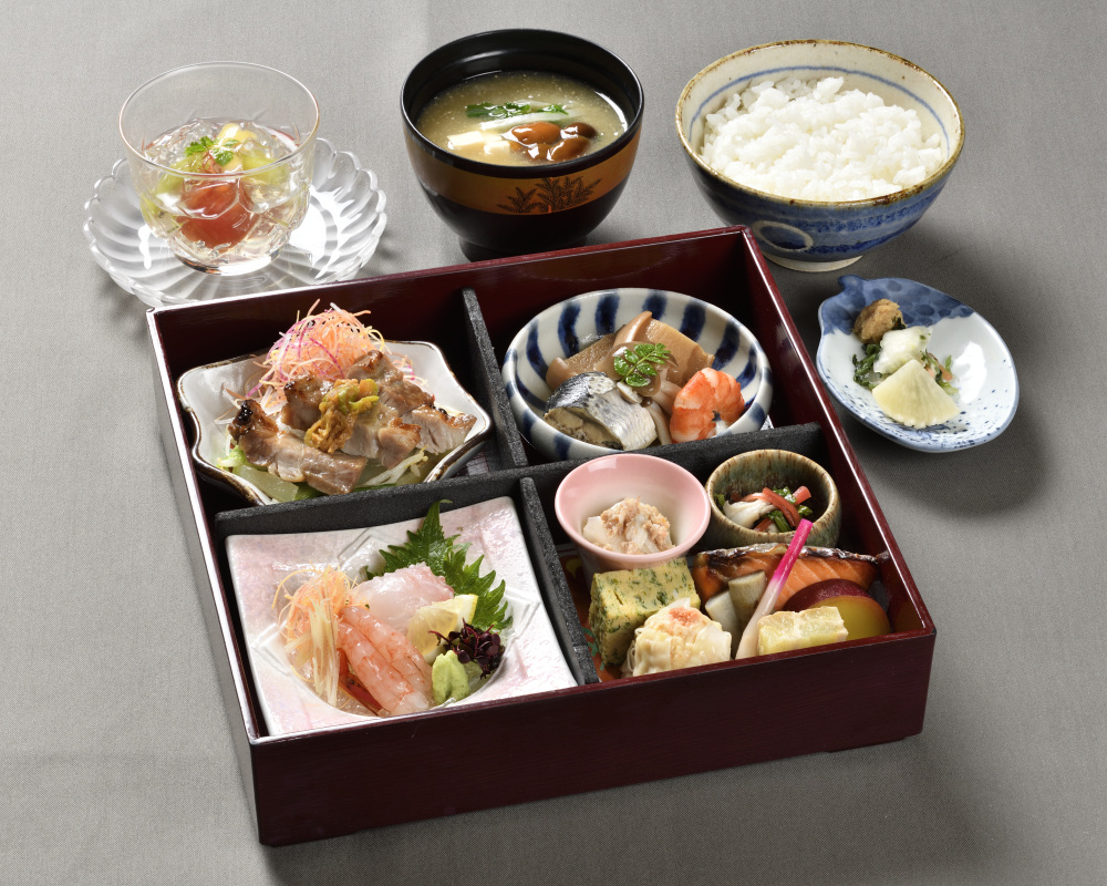 割烹螢 食事の一例
