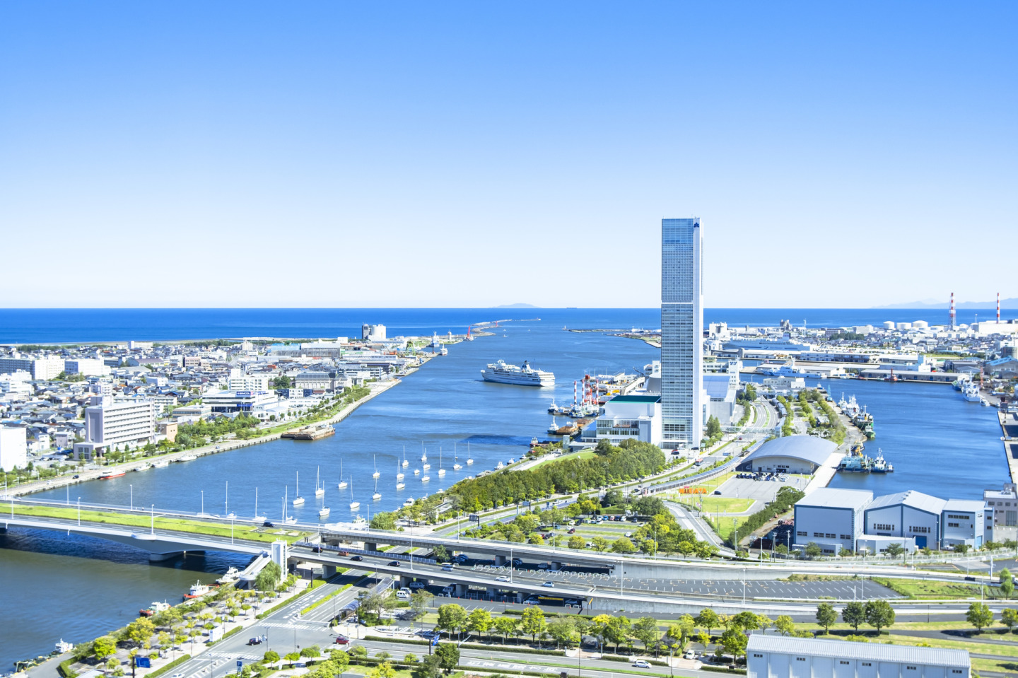 定番スポットを徒歩でめぐる！初めての新潟市内観光日帰りコース