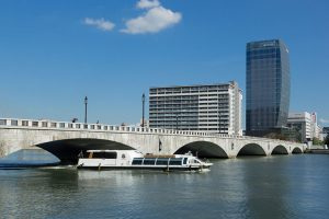 ウォーターシャトル