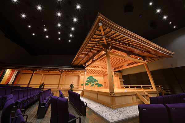 りゅーとぴあ 新潟市民芸術文化会館 能楽堂