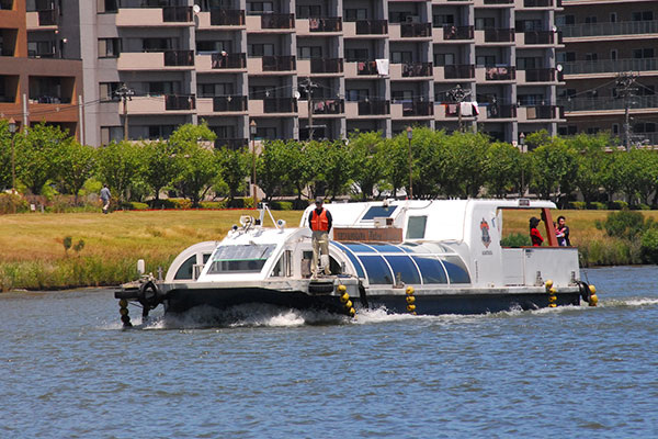 信濃川 ウォーターシャトル