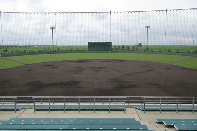 みどりと森の運動公園体育施設