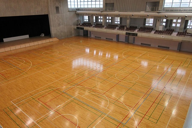 横越総合体育館