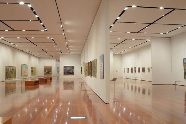 新潟県立万代島美術館