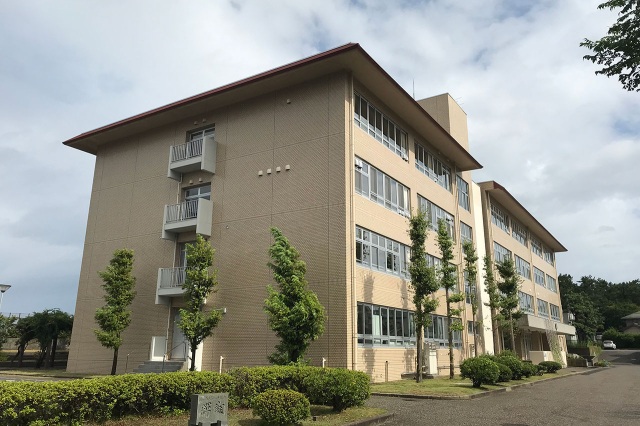 ゆいぽーと（新潟市芸術創造村国際青少年センター）