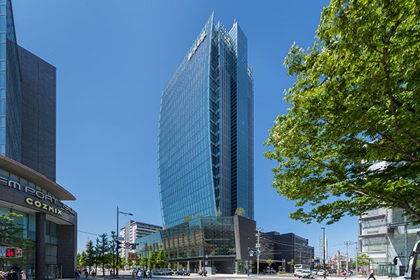 新潟日報メディアシップ